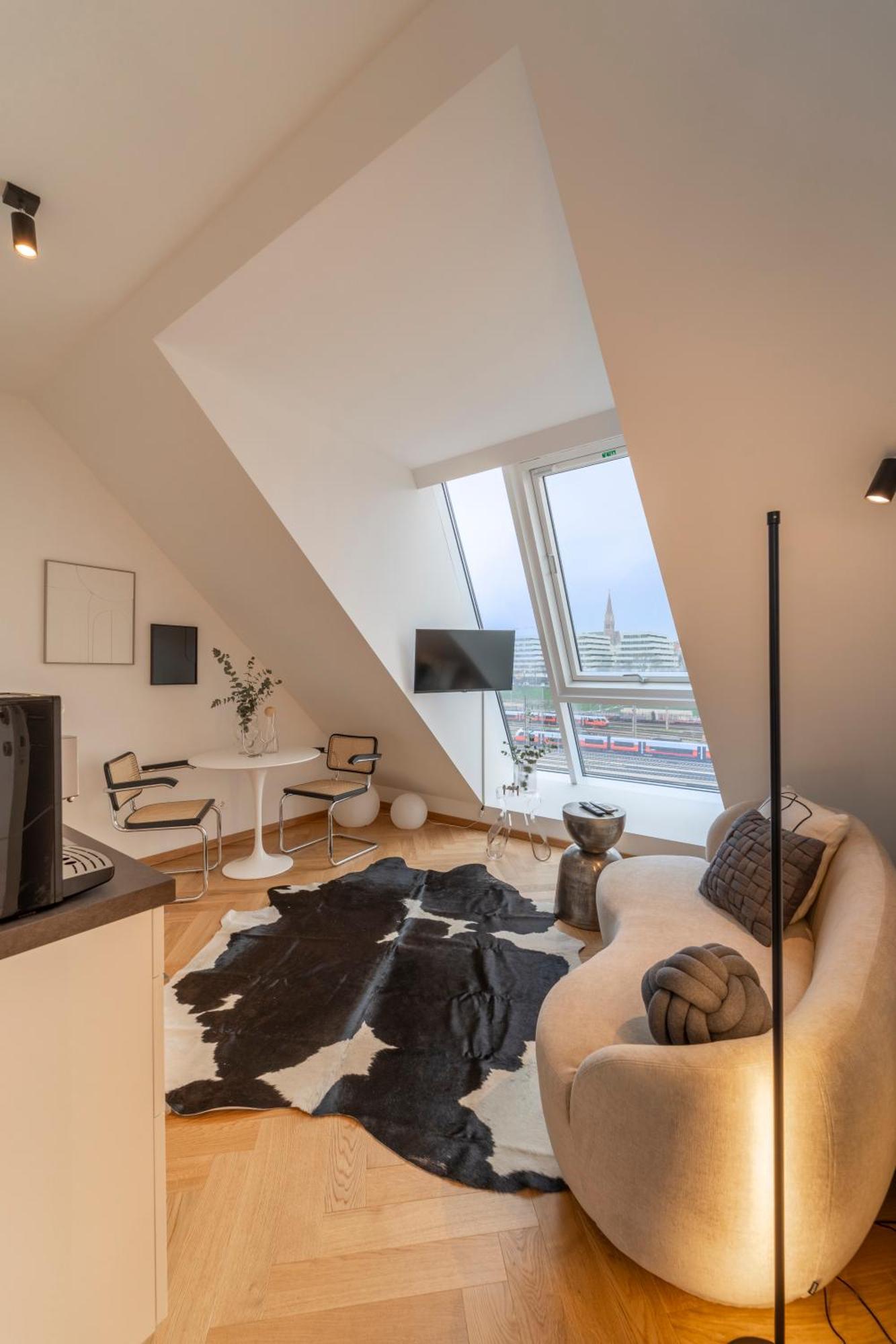 Josef'S Home I Penthouse Mit Balkon & Stadtblick * Wien