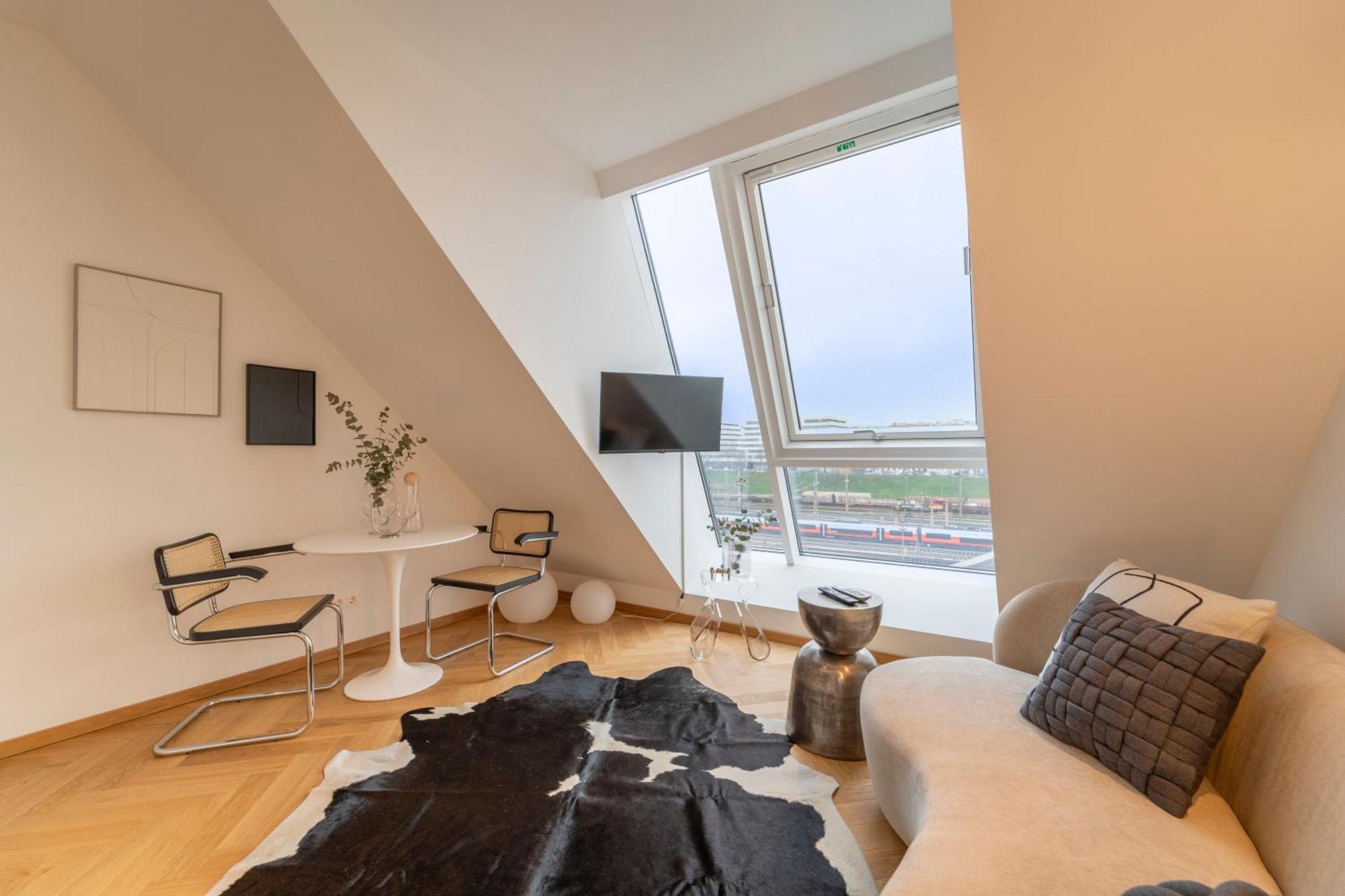 Josef'S Home I Penthouse Mit Balkon & Stadtblick