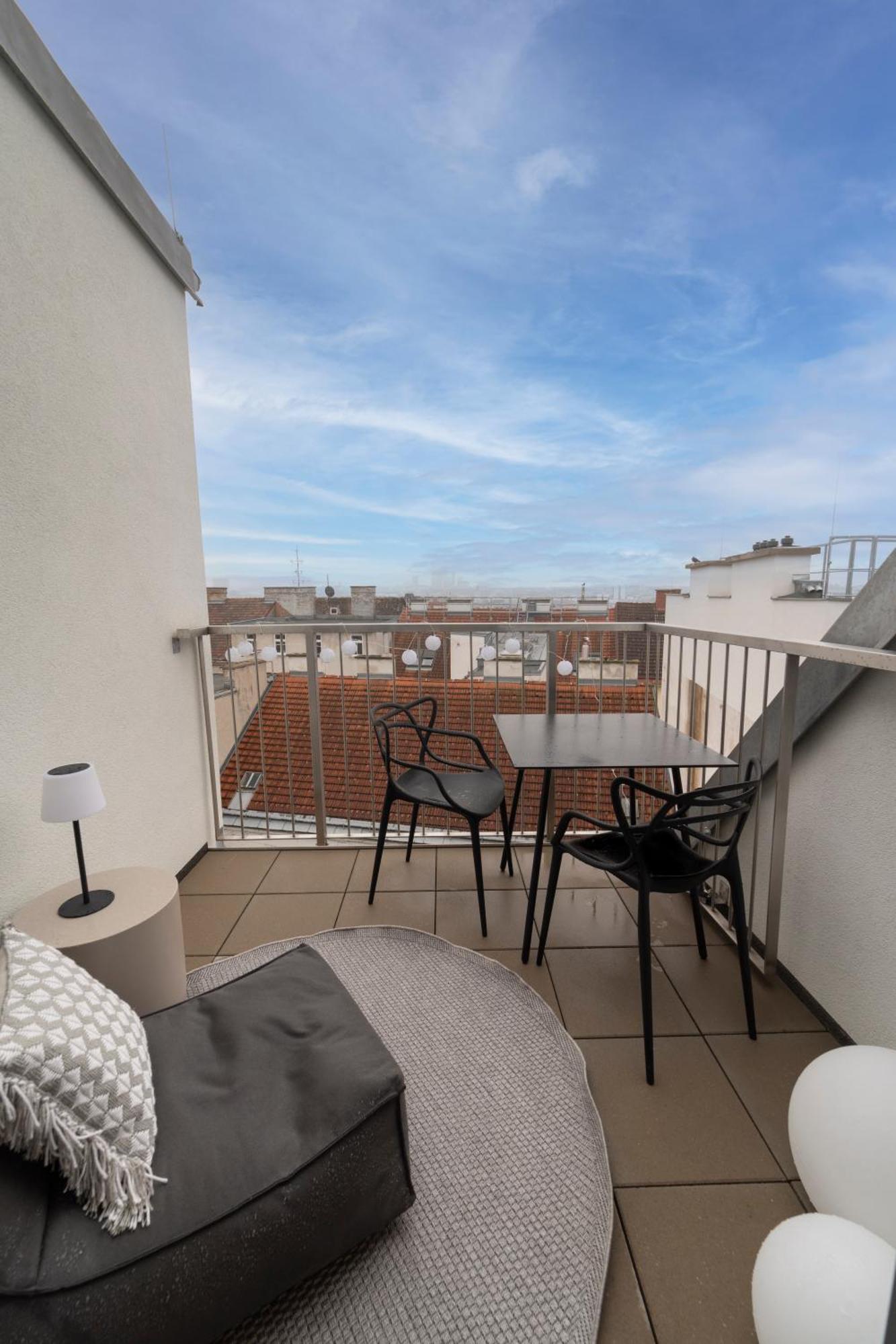 Josef'S Home I Penthouse Mit Balkon & Stadtblick * Wien