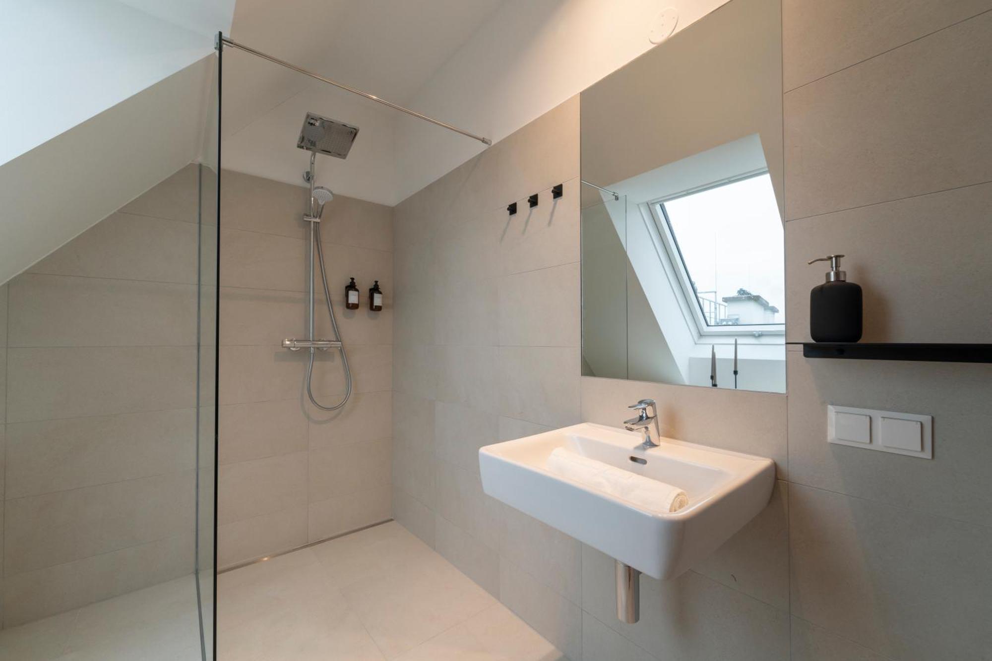 Josef'S Home I Penthouse Mit Balkon & Stadtblick Apartment *